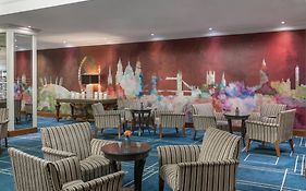 Renaissance Hotel London Heathrow 4*