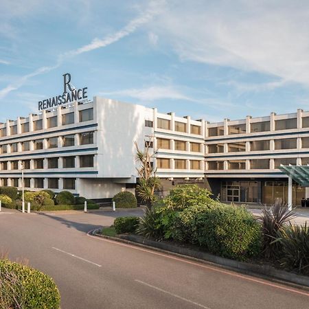 Renaissance London Heathrow Hotel Harlington  Exterior photo