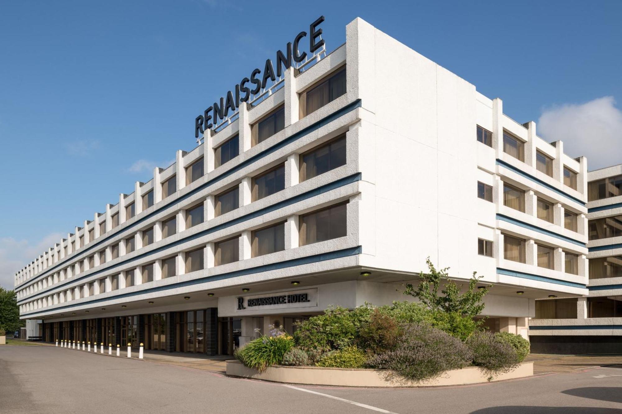 Renaissance London Heathrow Hotel Harlington  Exterior photo